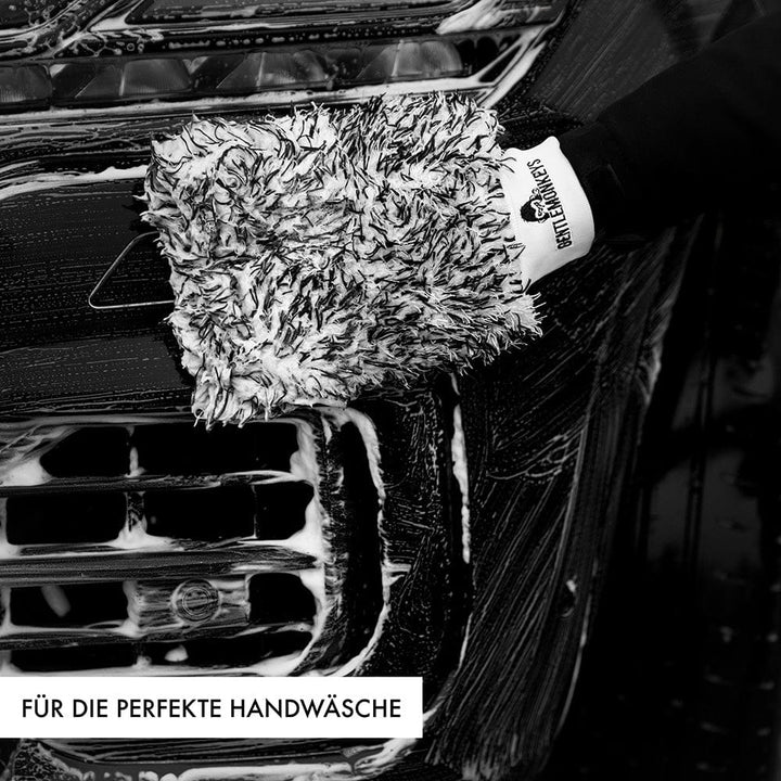 Autopflege mit dem Mikrofaserhandschuh – sanfte Reinigung von Lack und Felgen